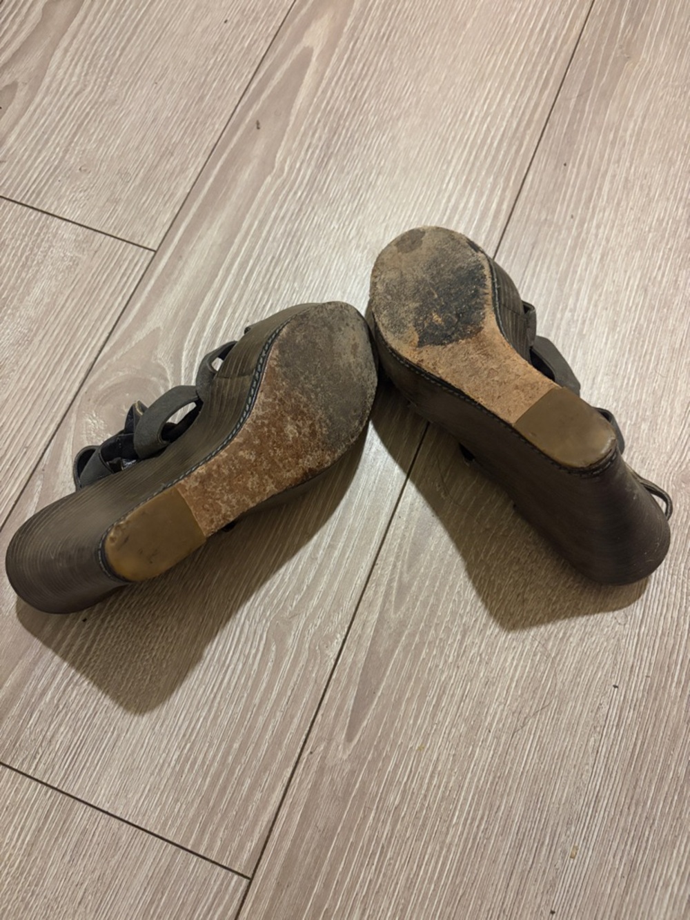 COACH Mallorie Sandals 7 - Picture 7 of 9